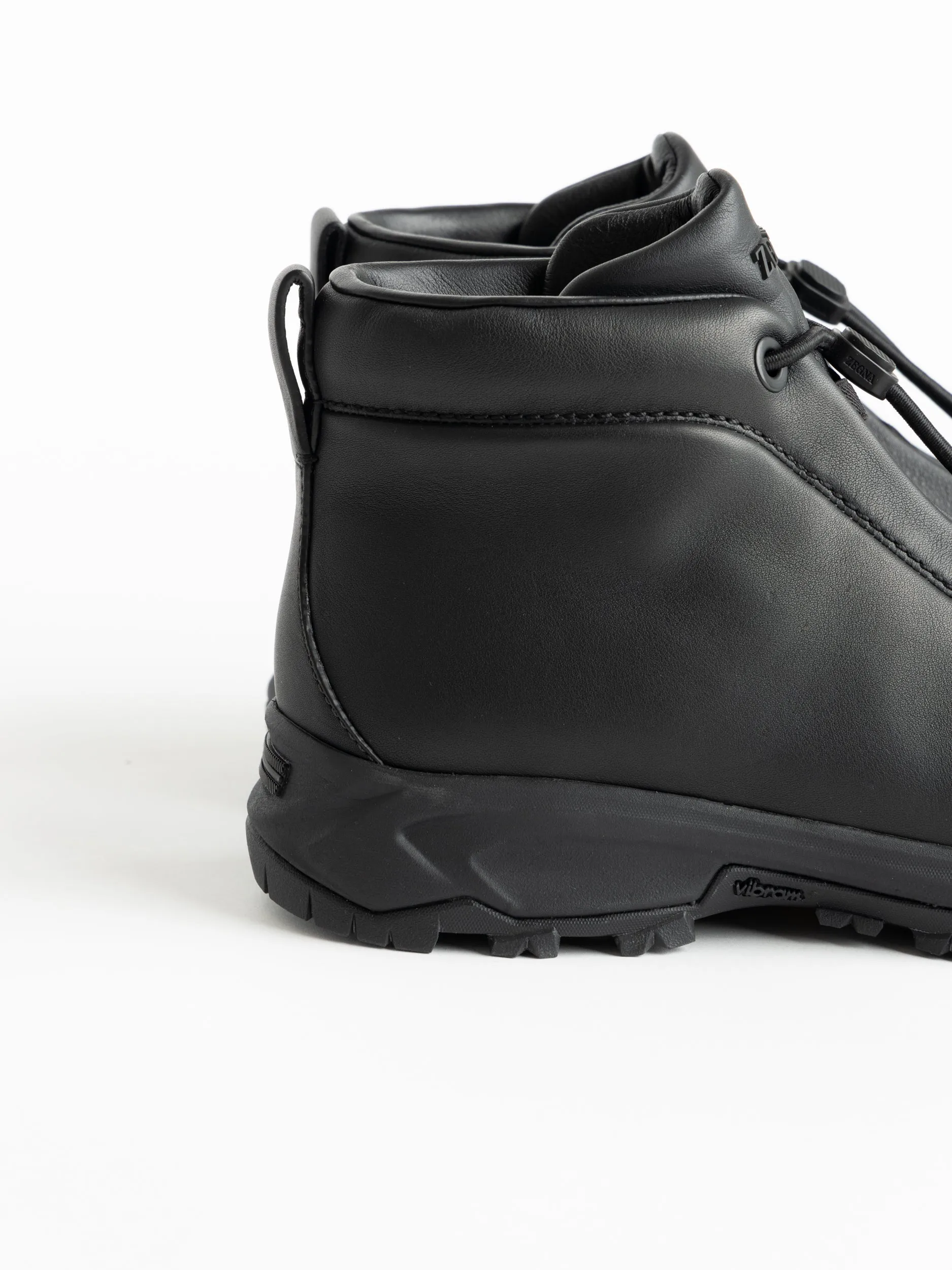 Black Leather Triple Stitch™ Vetta Sneakers