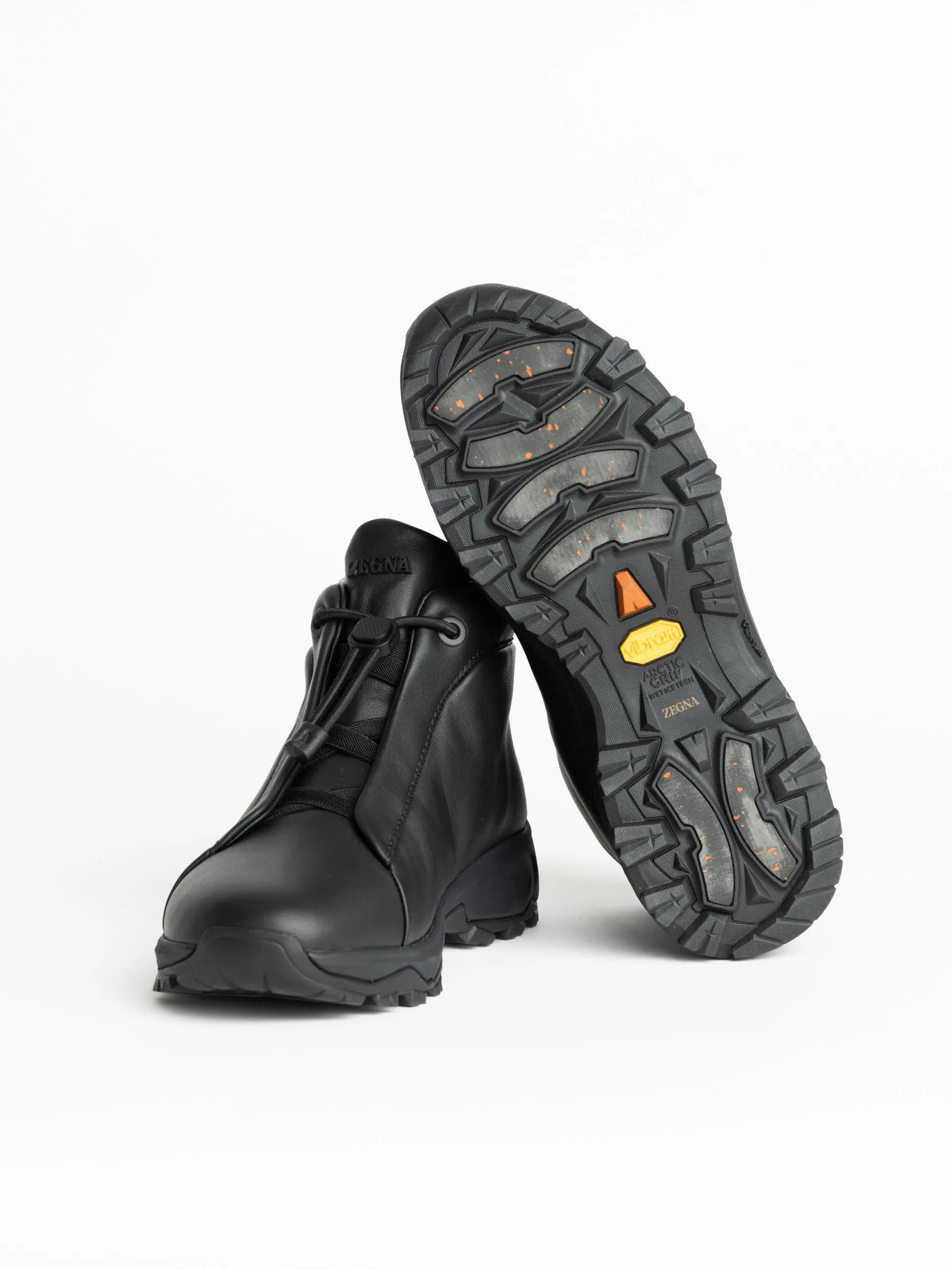 Black Leather Triple Stitch™ Vetta Sneakers