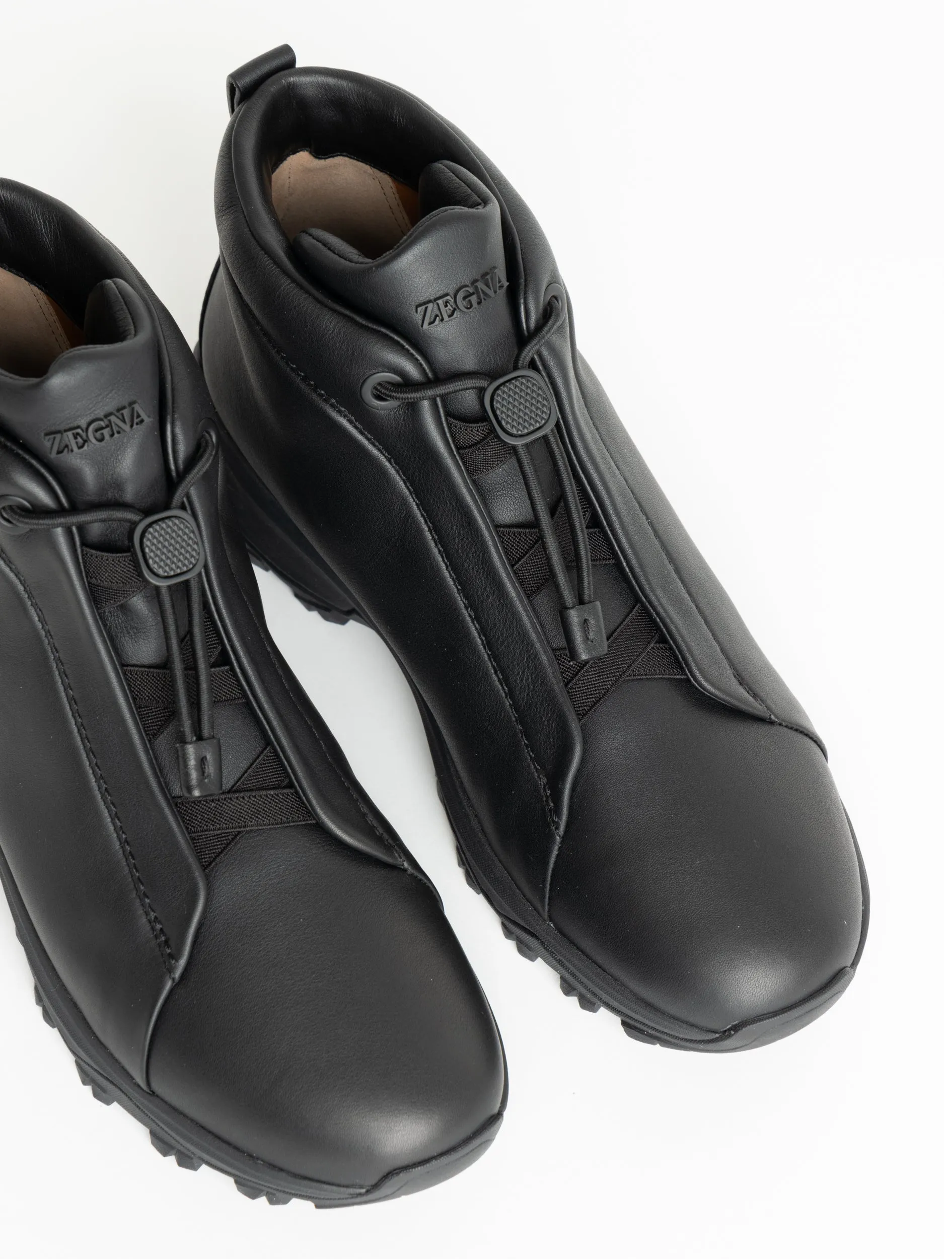 Black Leather Triple Stitch™ Vetta Sneakers