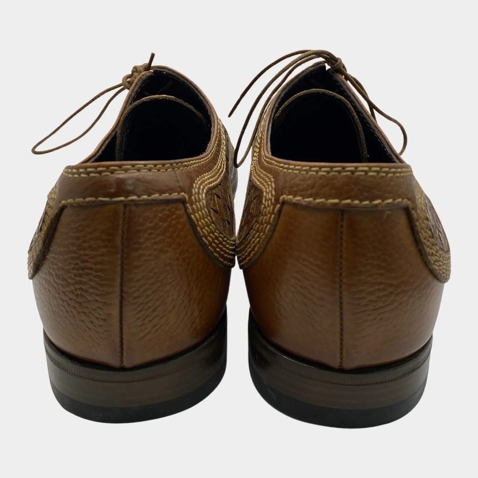 Bottega Veneta men's brown leather loafers with intreciatto weave print detail