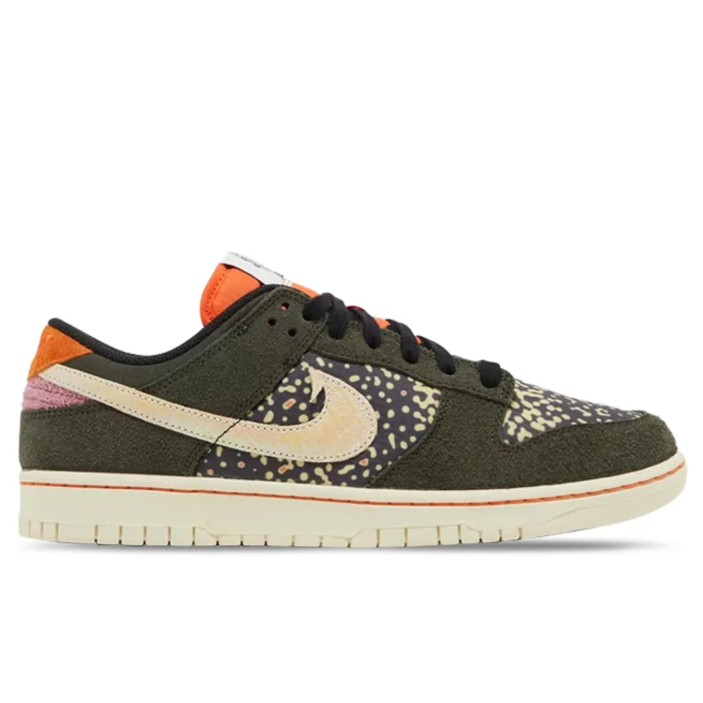 Dunk Low Retro SE Rainbow Trout - Sequoia/Alabaster/Safety Orange