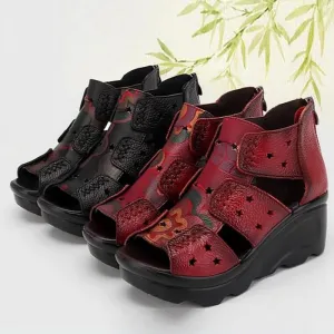Flora & Stars Etched Cowhide Thick-Bottom Roman Sandals