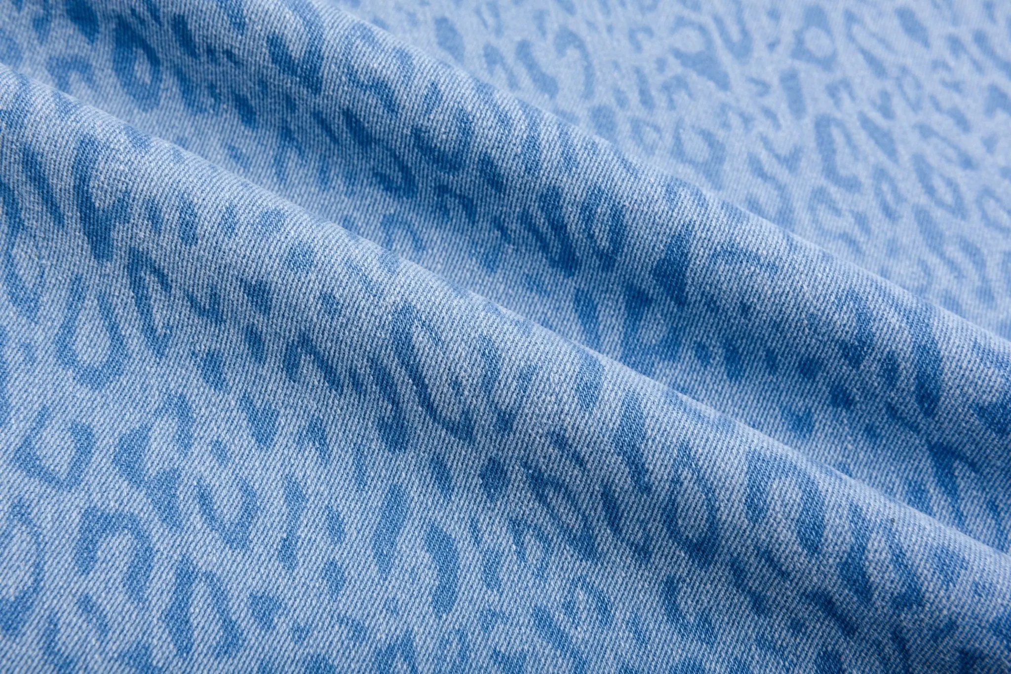 Leopard  Cotton Stretch  Washed  Denim