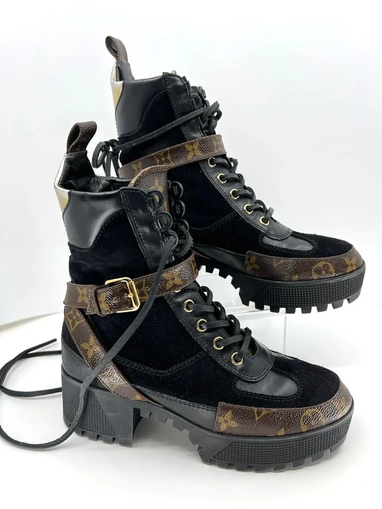 LOUIS VUITTON LAUREATE PLATFORM DESERT ANKLE BOOTS