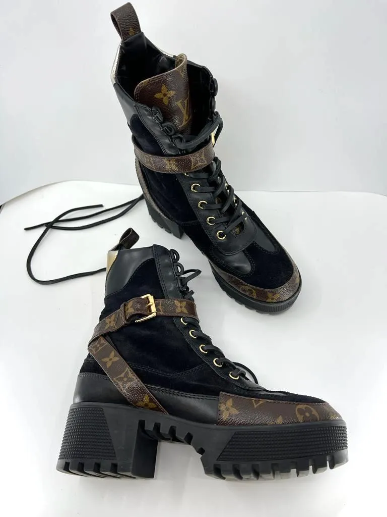 LOUIS VUITTON LAUREATE PLATFORM DESERT ANKLE BOOTS