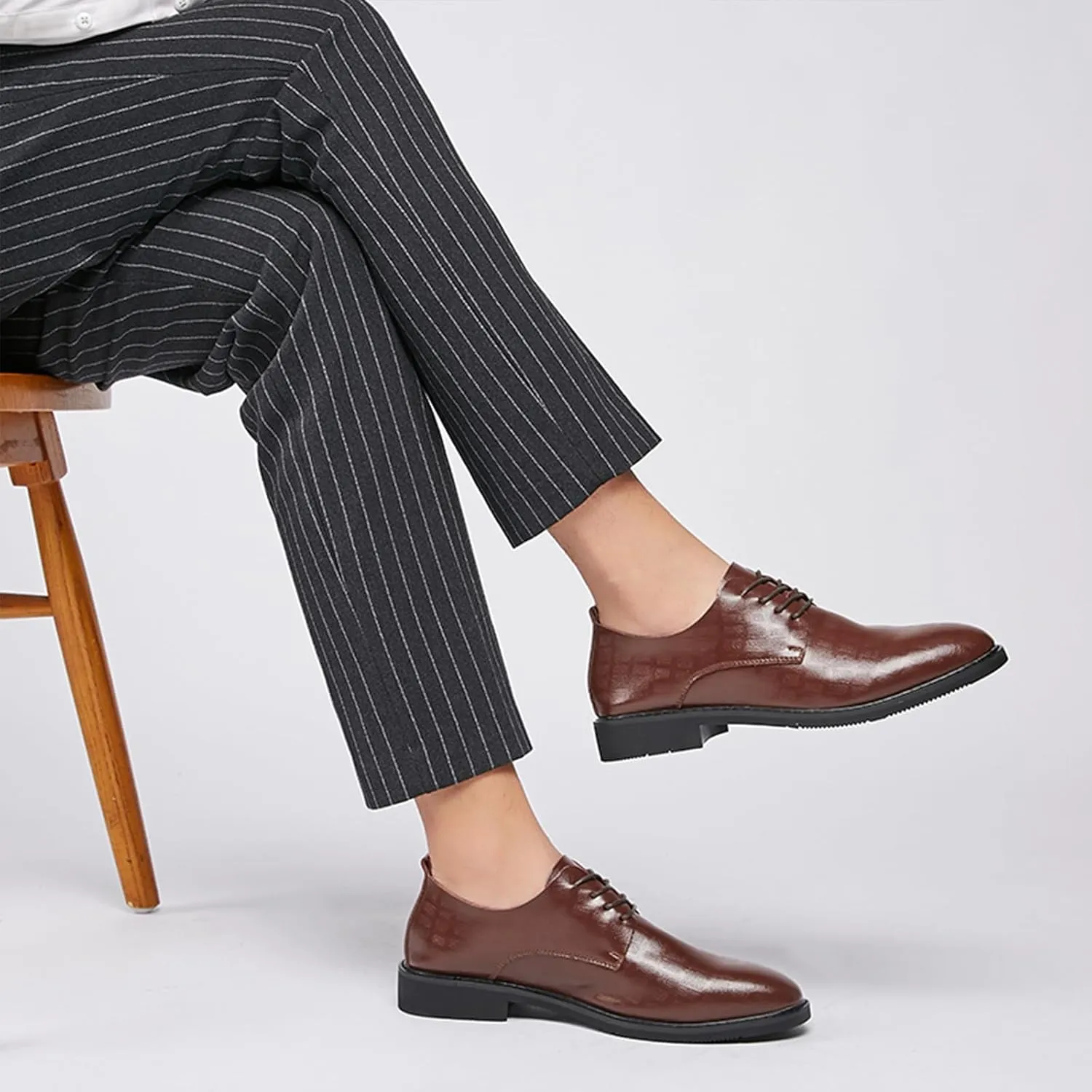 Men's Classic Leather Lace Up Low Heel Oxfords Retro Round-Toe Grid Print Slip on Low-top Chunky Low Heel Dress Shoes Loafers Casual Comfortable Derby Walking Shoes