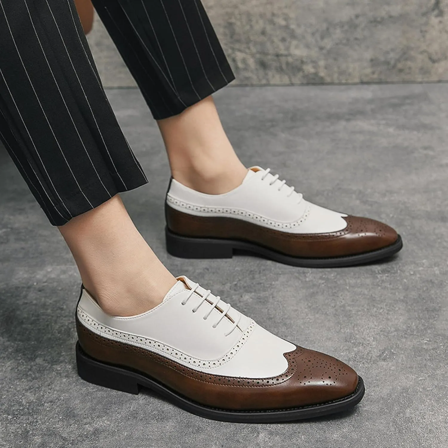 Men's Color Matching Brogue Lace-Up Formal Leather Shoes Classic Business Rubber Sole Hand Stitched Low Top Wingtip Derby Shoes Casual Comfortable Non Slip Oxford Dress Shoes