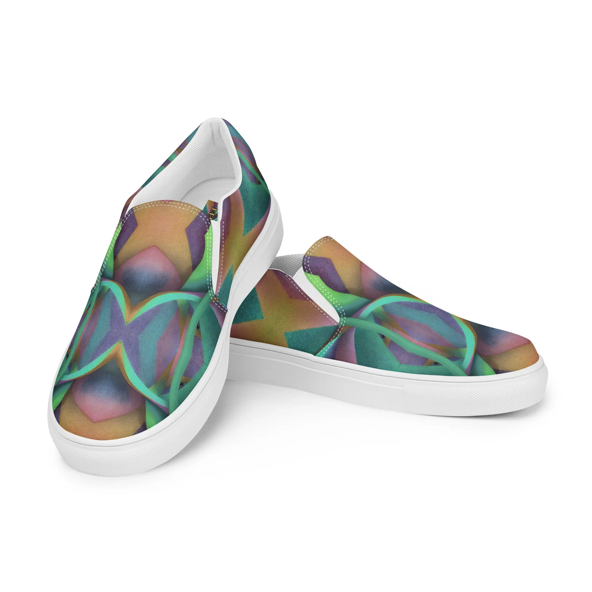 Men’s slip-on canvas shoes in the colors of nature