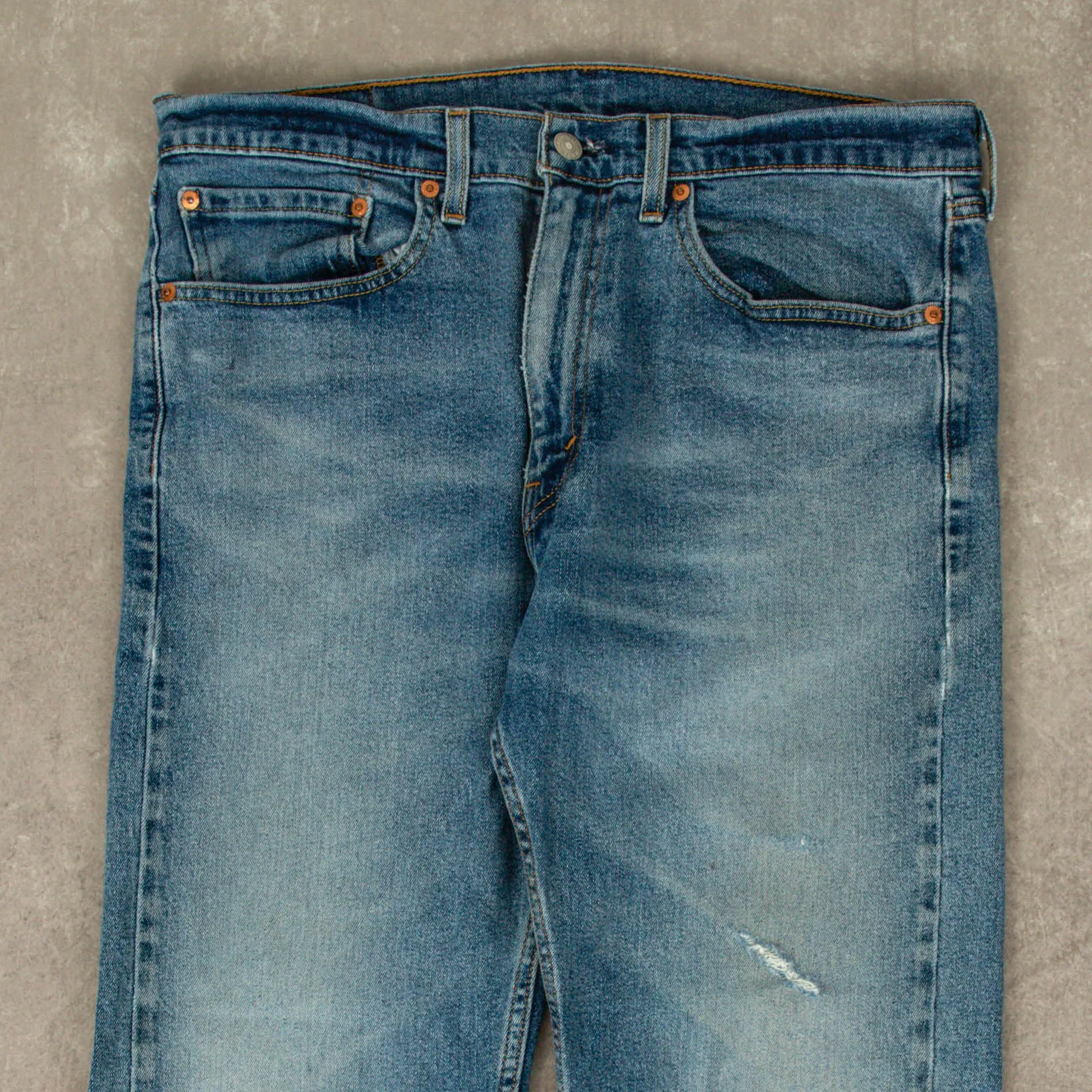 MEN'S VINTAGE LEVI'S 505 DISTRESSED JEANS - W33 X L28