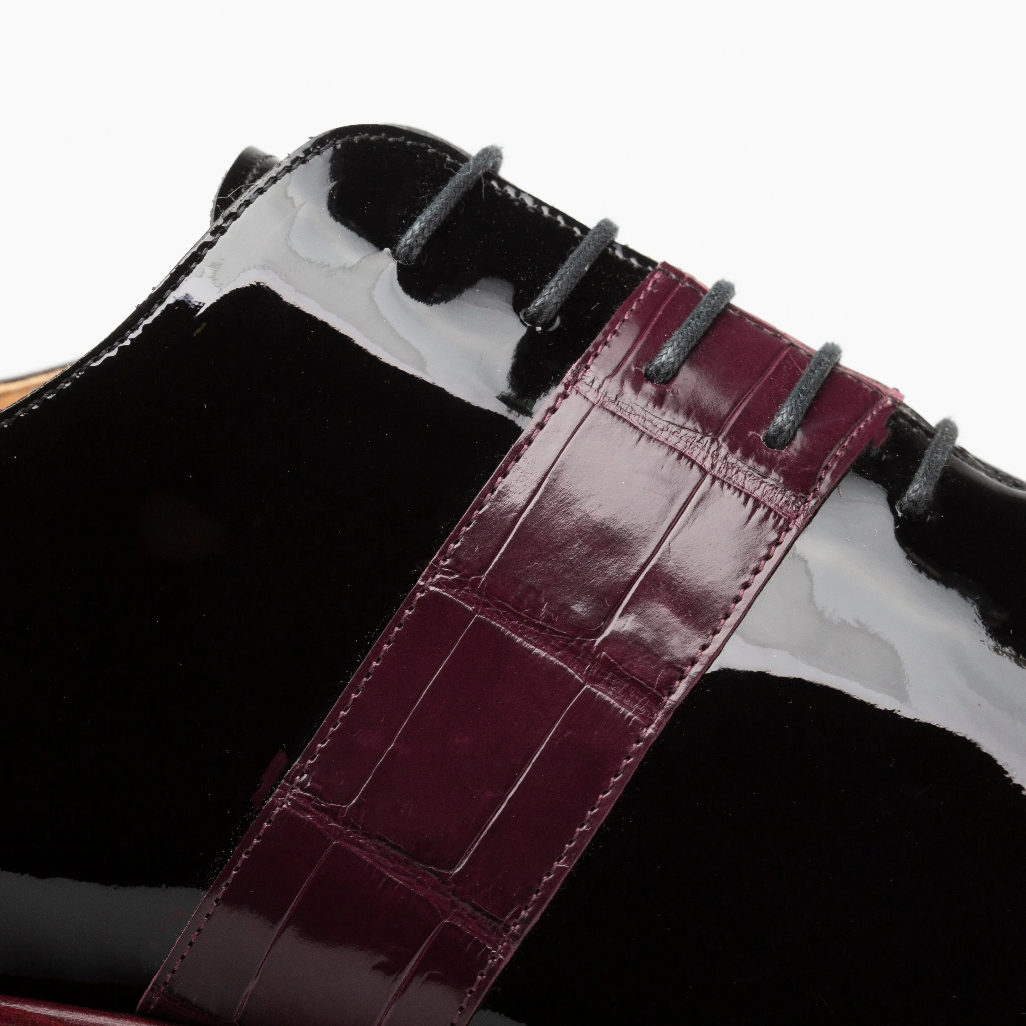 Patent/Croc Whole Cut Oxford