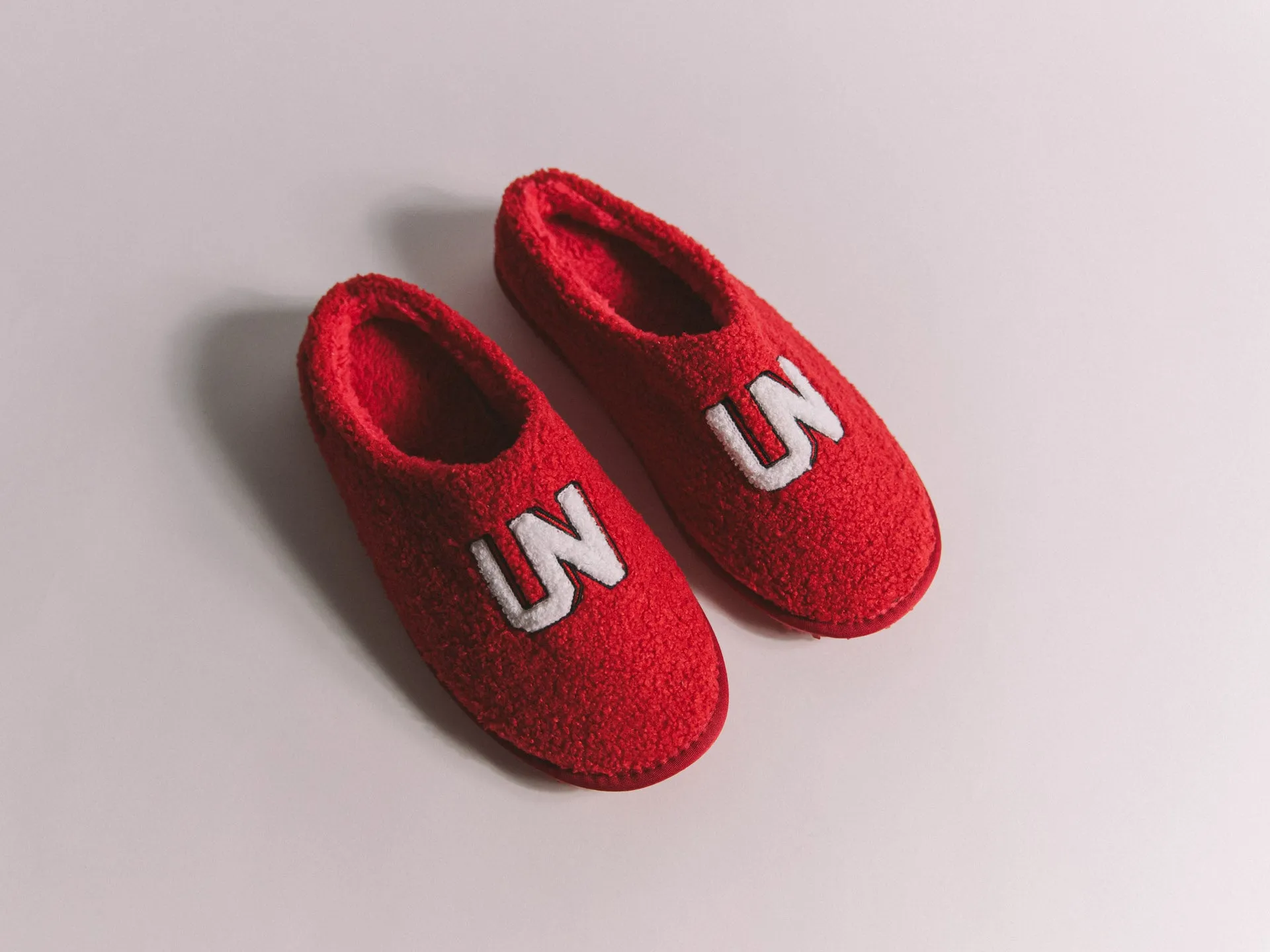 UNHEARDOF Core Logo Indoor House Slippers 'Clifford' OG $55.00