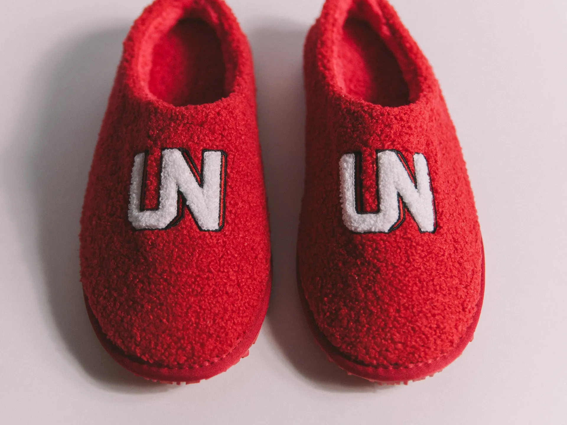 UNHEARDOF Core Logo Indoor House Slippers 'Clifford' OG $55.00