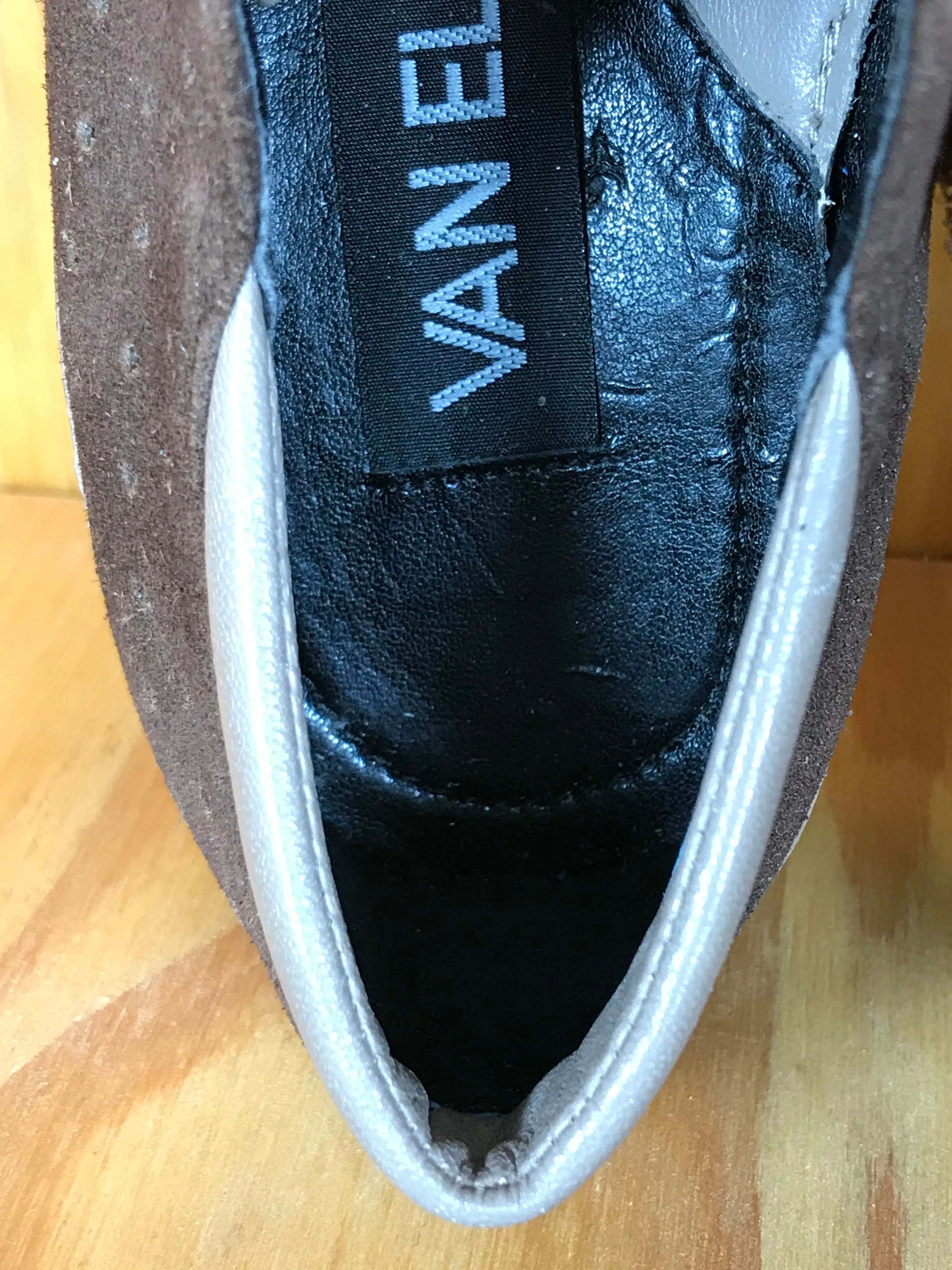 VANELI VAN ELI Women's Size 7.5N Suede Slip On Elastic Vamp Dress Shoes Sneakers