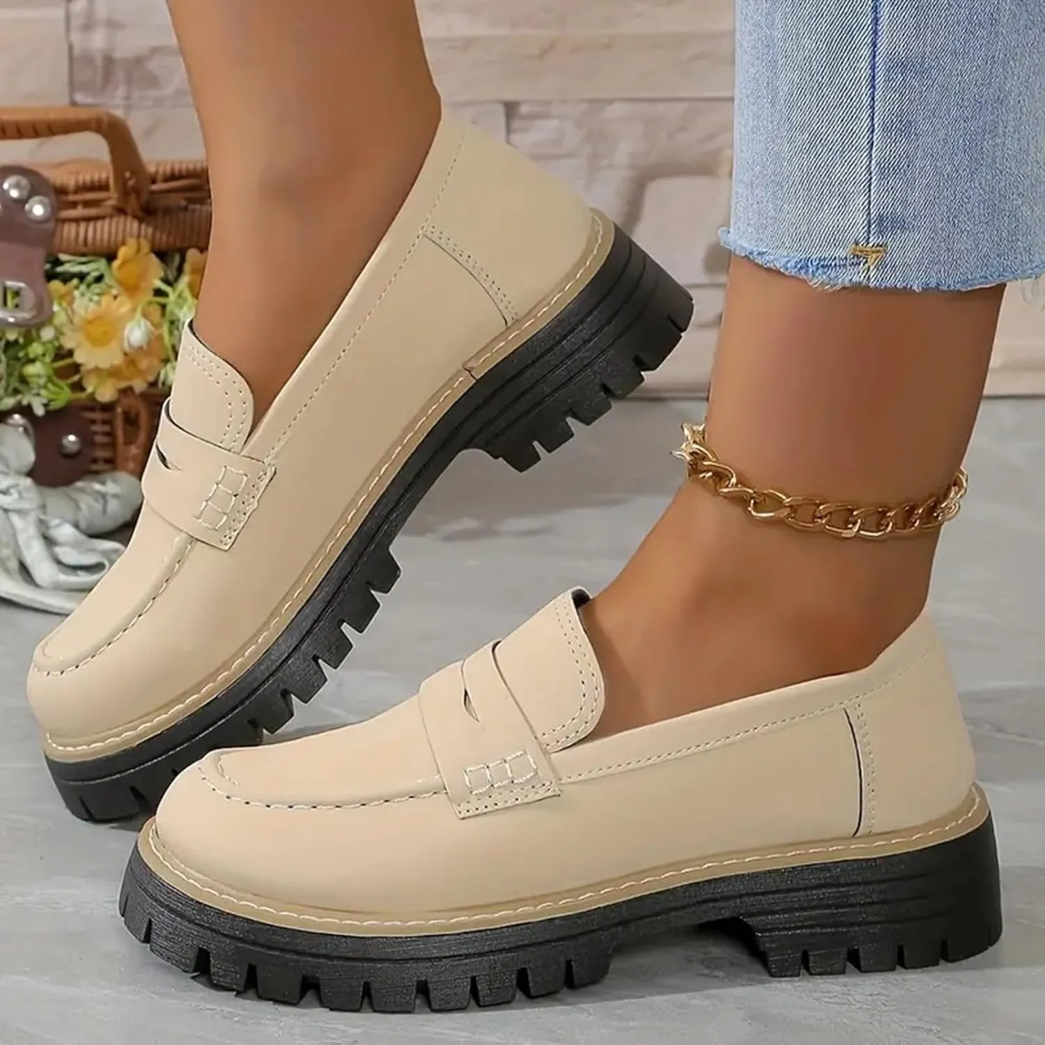 Womens Loafers Comfortable Dressy 2025 Platform Loafers for Women Suede Penny Loafers Lug Sole Casual Slip-Ons Work Business Casual Shoes Women