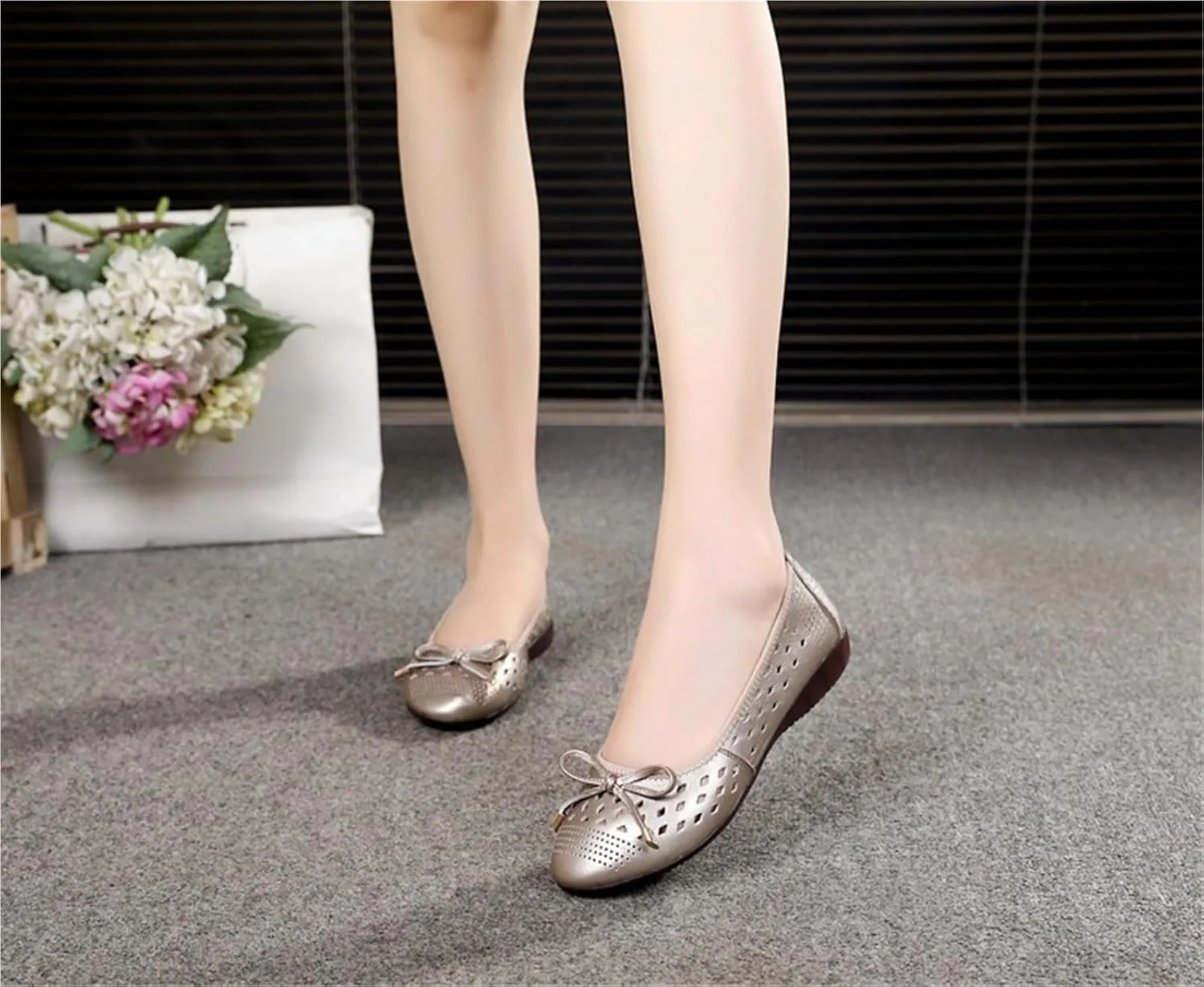 Women's Pointed Toe Bowknot Sandals Hollow Out Breathable Low Chunky Heel Elegant Flat Shoes Casual Slip On Closed Toe Sweet Loafers for Work Nurse Driving